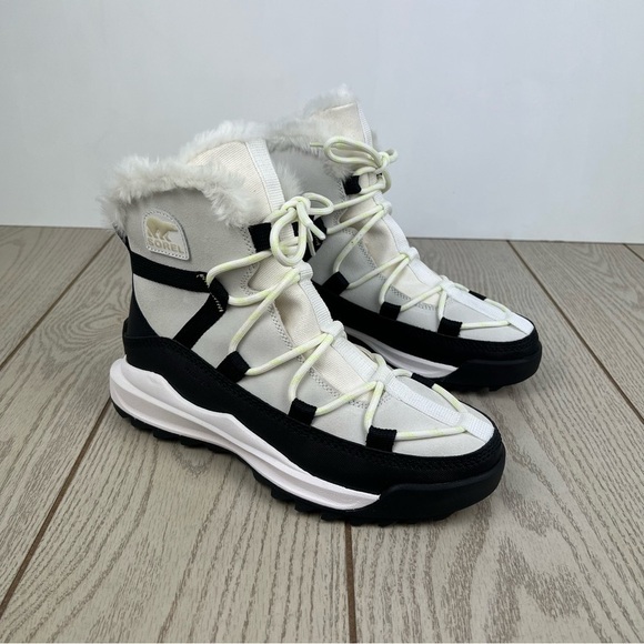 Sorel Shoes - Sorel Women's Ona RMX Glacy Faux Fur Waterproof Boot US9.5 Sea Salt / Black $150
